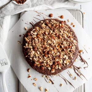 Hazelnut Cake – Bánh hạt phỉ thơm bùi, mềm xốp và sang trọng