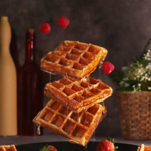 Waffle Cake – Bánh waffle giòn thơm, mềm ngọt và hấp dẫn