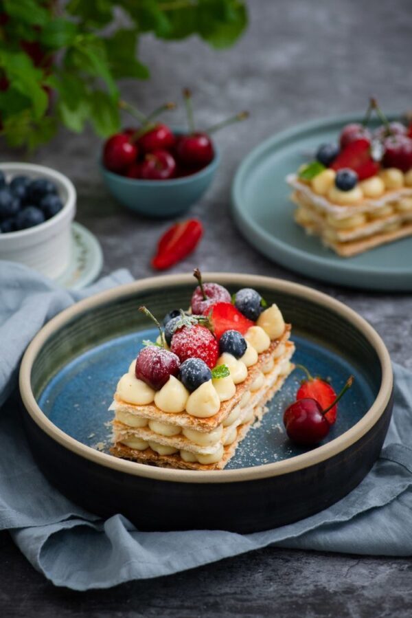 Mille-Feuille – Bánh ngàn lớp Pháp, giòn tan và béo ngậy - Ảnh 2